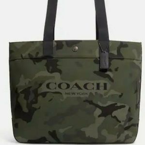 NWT Coach Canvas Tote 38 With Camo Print